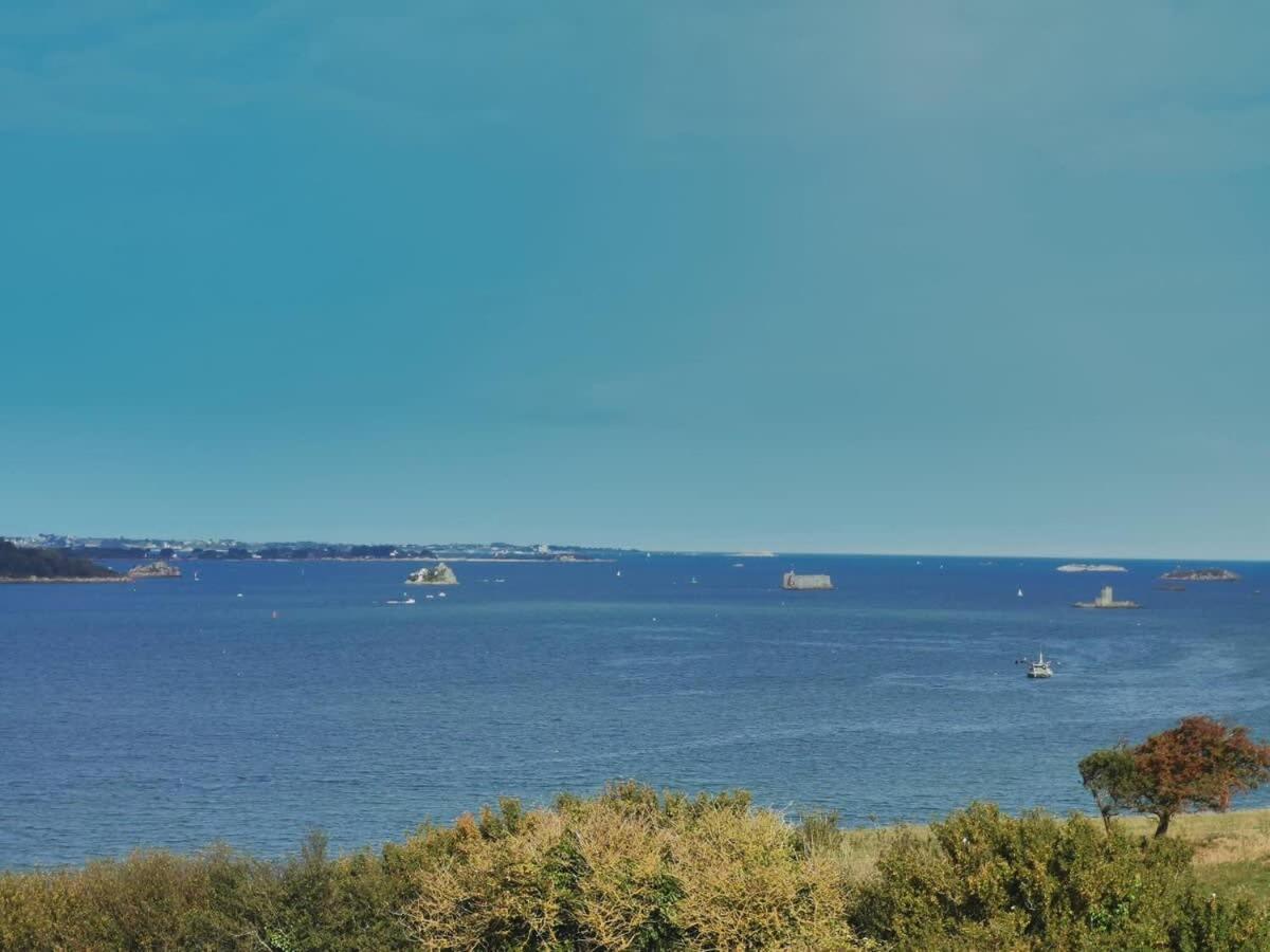 Kermartin - Maison De Famille Avec Vue Sur La Baie De Morlaix Plouézocʼh Kültér fotó