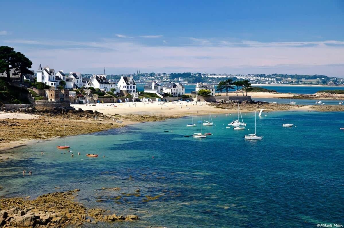 Kermartin - Maison De Famille Avec Vue Sur La Baie De Morlaix Plouézocʼh Kültér fotó